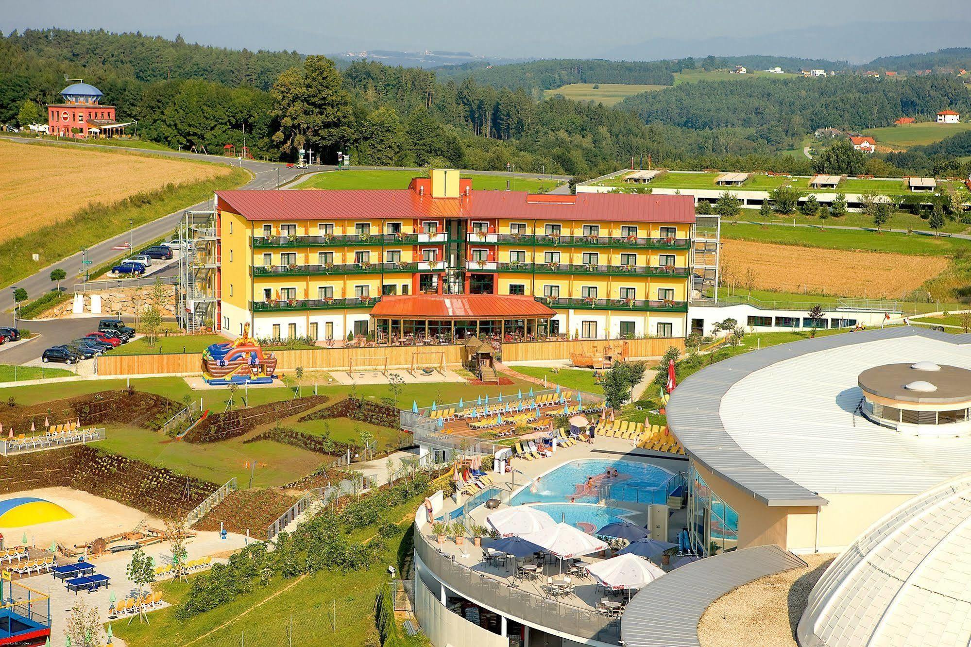 Thermenhotel Puchasplus Штёгерсбах Экстерьер фото