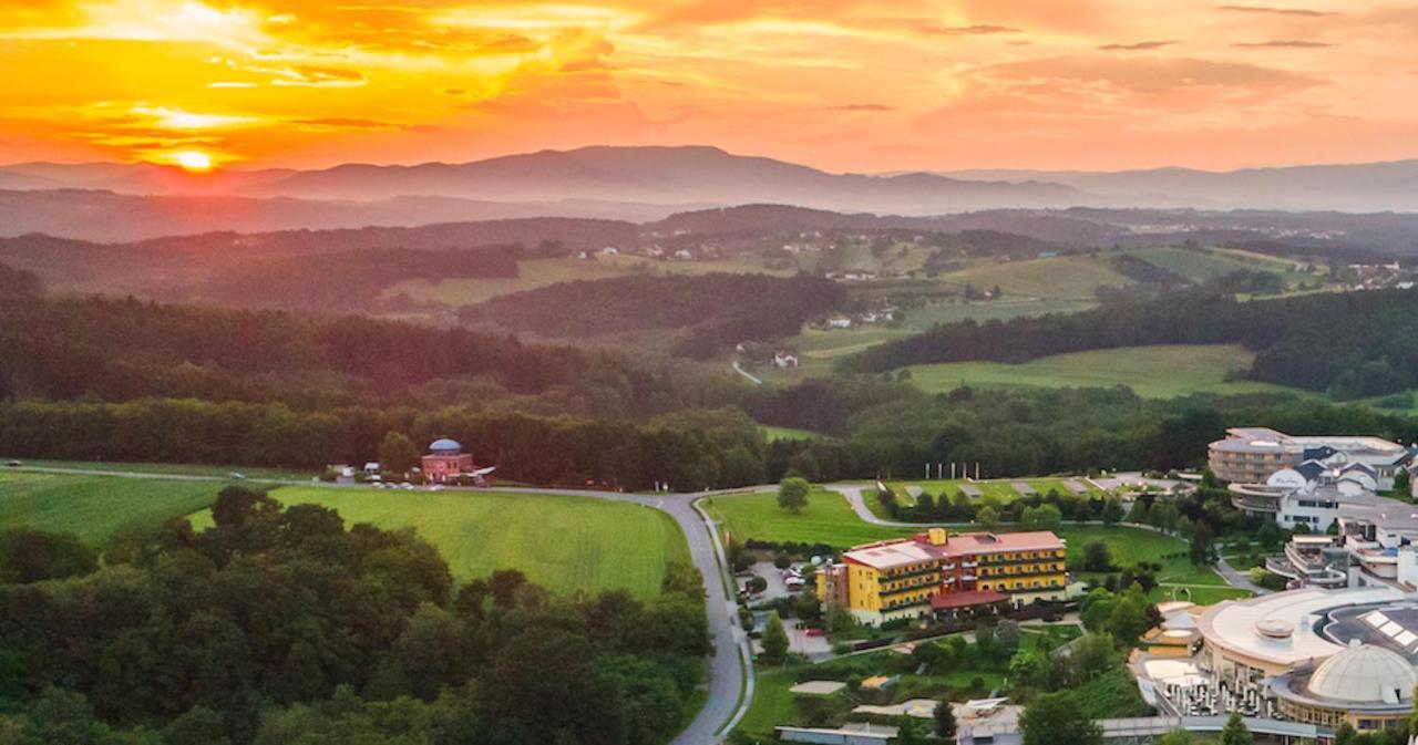 Thermenhotel Puchasplus Штёгерсбах Экстерьер фото